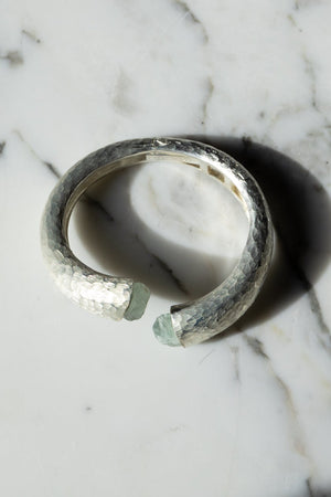 C-bracelet with Agate Stone