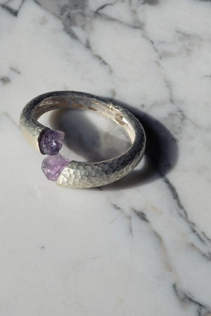 C-bracelet with Amethyst Stone