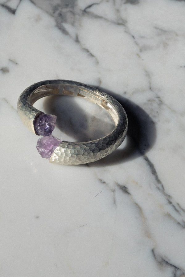 C-bracelet with Amethyst Stone