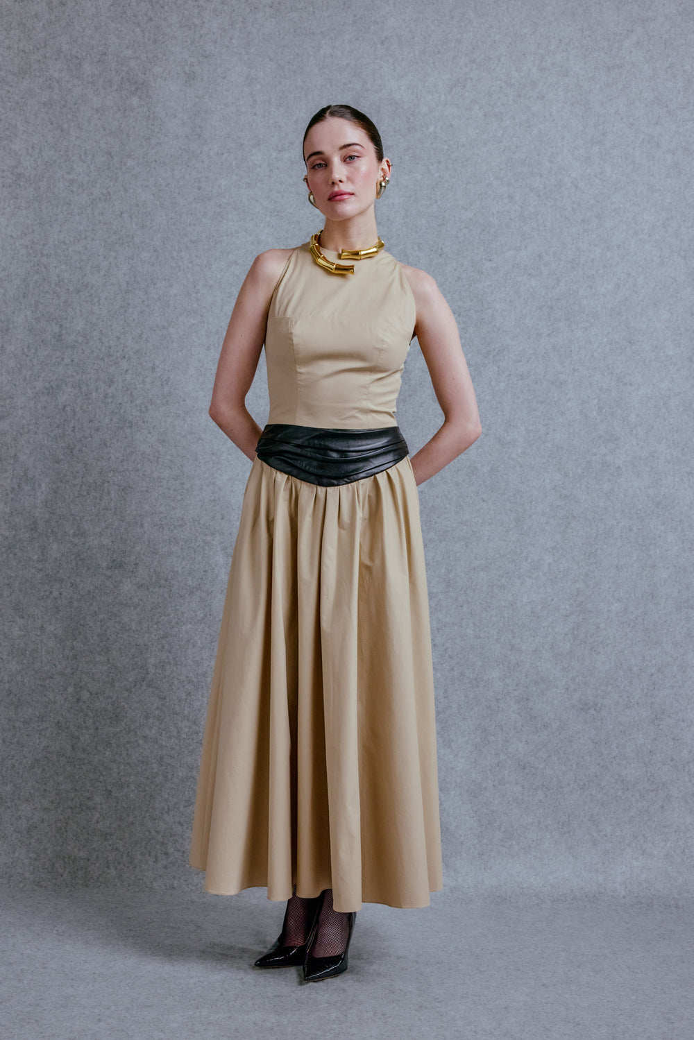 Sleeveless gabardine midi dress